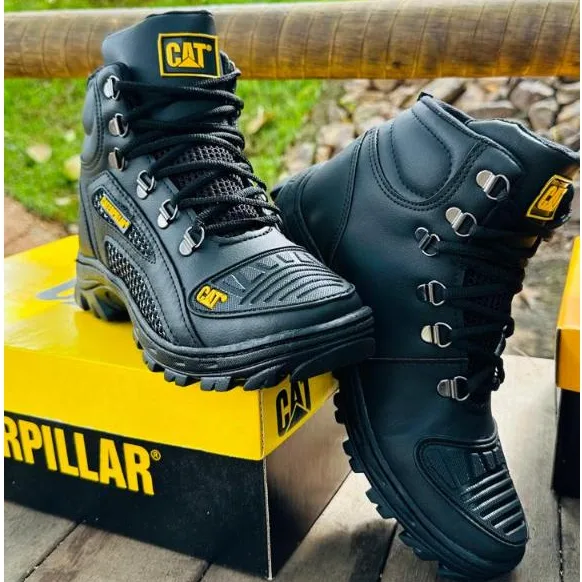 Bota coturno masculina CAT impermeável