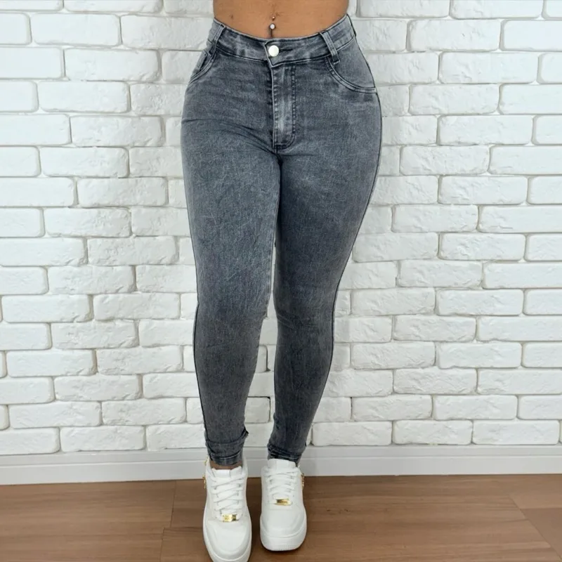 Calça jeans feminina preta de cintura alta