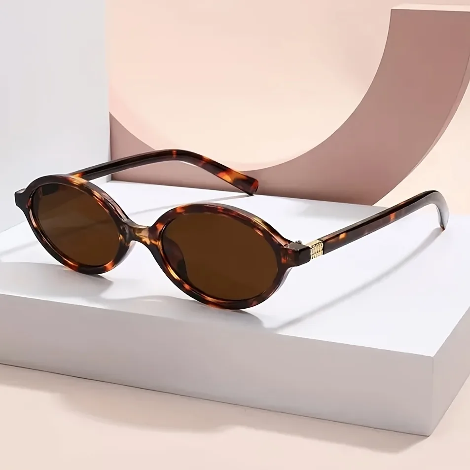 Óculos de sol feminino oval com estilo retrô