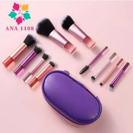 Kit com 10 pincéis de maquiagem e estojo