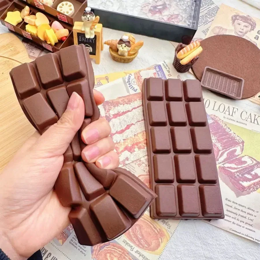 Brinquedo squishy de chocolate em PU