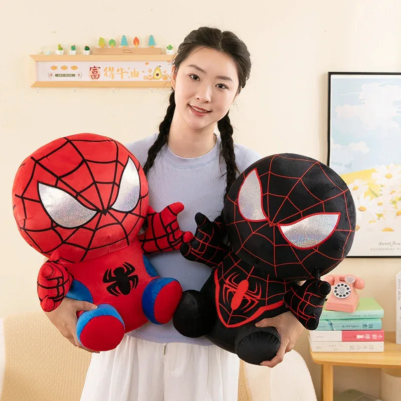 Boneco de pelúcia do Homem-Aranha