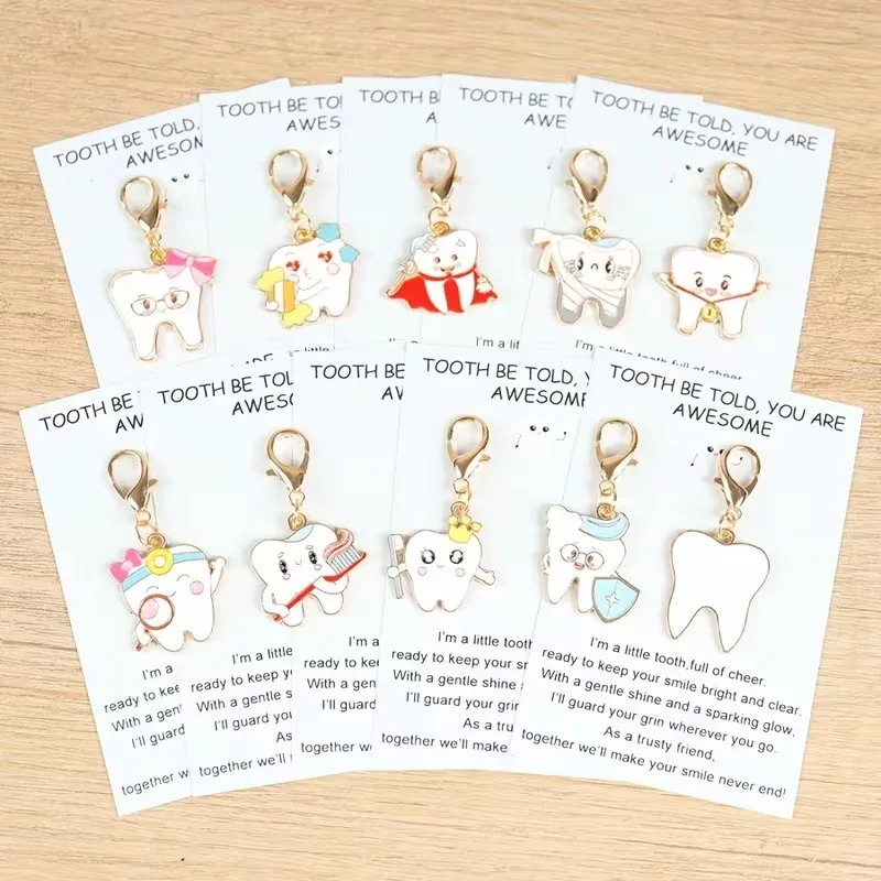 Kit com 10 chaveiros temáticos de odontologia