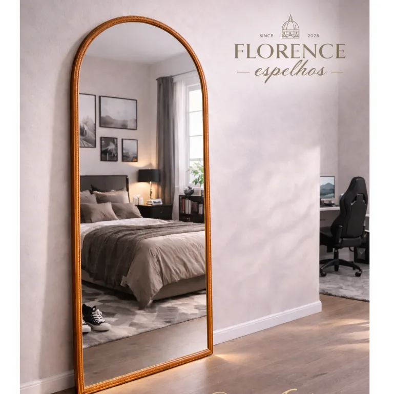 Espelho Verona oval com moldura de couro
